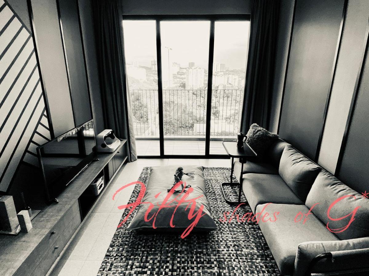 Pangsapuri Fifty Shades Of G* By Offweek Kuala Lumpur